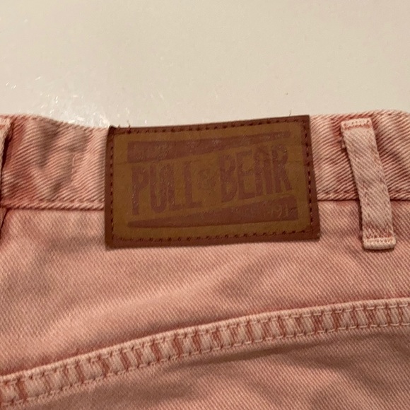 Pull and Bear pink shorts - Picture 4 of 6
